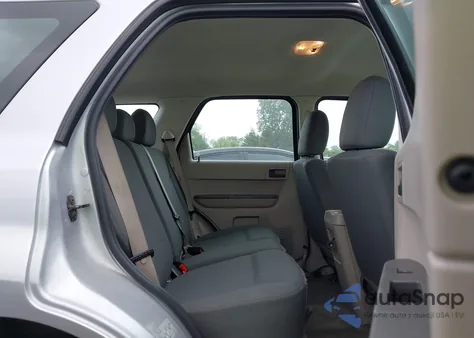 2012 Ford Escape Xls z USA, uszkodzony, nr VIN 1FMCU0C75CKA13759